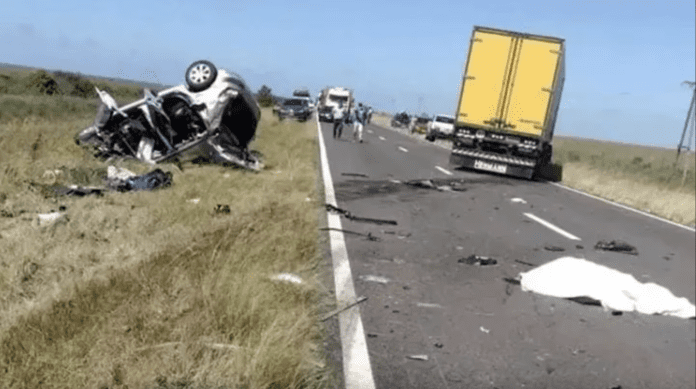 accidente: murió una joven pareja y sus tres hijos de entre 5 y 10 años