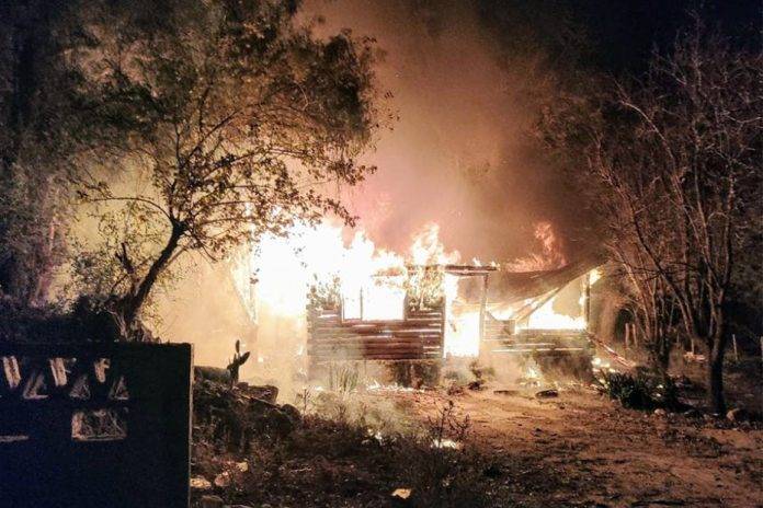 incendio voraz en San Francisco el Monte de Oro