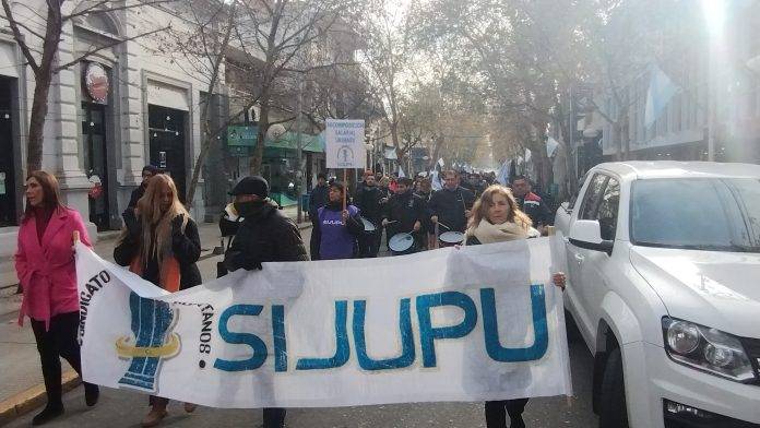 Trabajadores judiciales convocan a una marcha para mañana