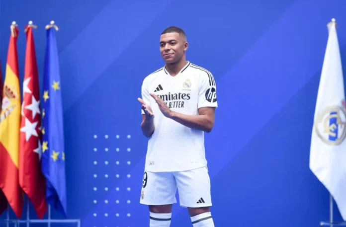 Le hackearon las redes sociales a Mbappé: insultos a Messi, a Israel y al Tottenham