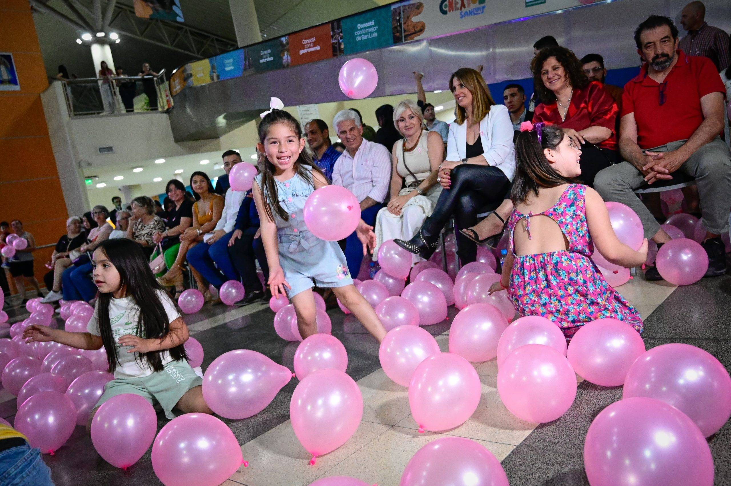 La Expo especial por el Día de la Madre finalizó con un desfile de modelaje de mujeres reales