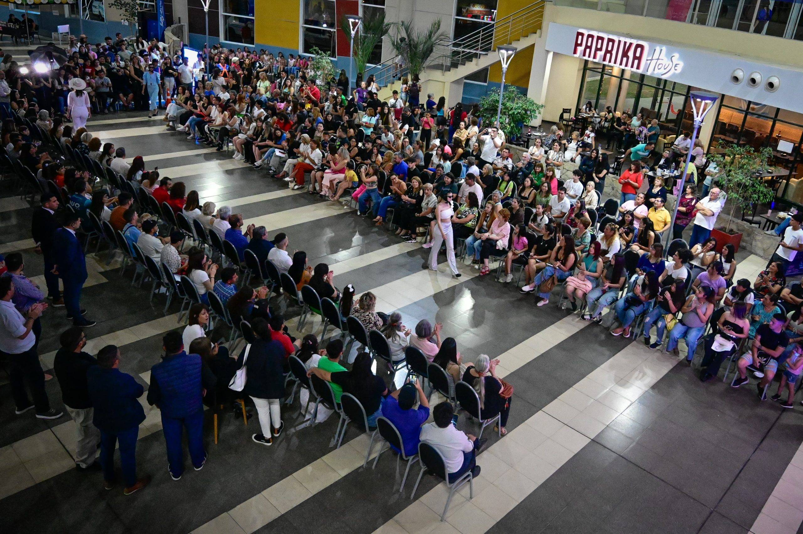 La Expo especial por el Día de la Madre finalizó con un desfile de modelaje de mujeres reales