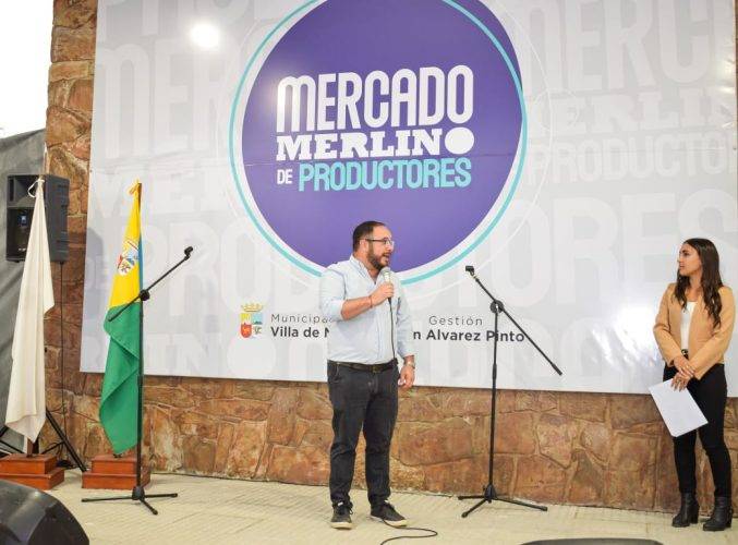 Miles de merlinos volvieron a la vieja terminal para la inauguración del Mercado Merlino de Productores