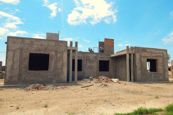 Progreso en la construcción de nuevas viviendas en San Luis: avanzan con revoques interiores y exteriores