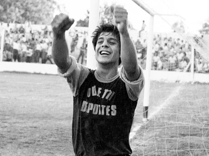 Hace 62 años nació la leyenda: el ‘Búfalo’ Funes un gigante de San Luis que vivirá por siempre 3 Hace 62 años nació la leyenda: el ‘Búfalo’ Funes un gigante de San Luis que vivirá por siempre