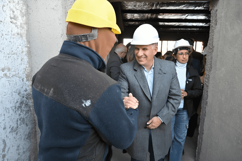 Poggi inspeccionó la nueva sala de 3 años de la escuela ‘Maestros Puntanos’ y promete inaugurarla antes de fin de año