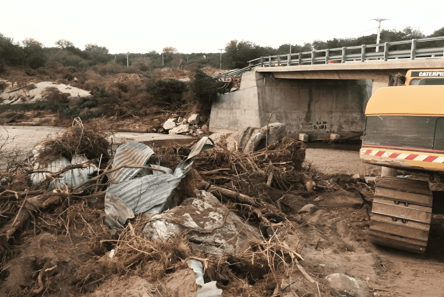 Gobierno repone puentes dañados por crecidas en Chacabuco y San Martín