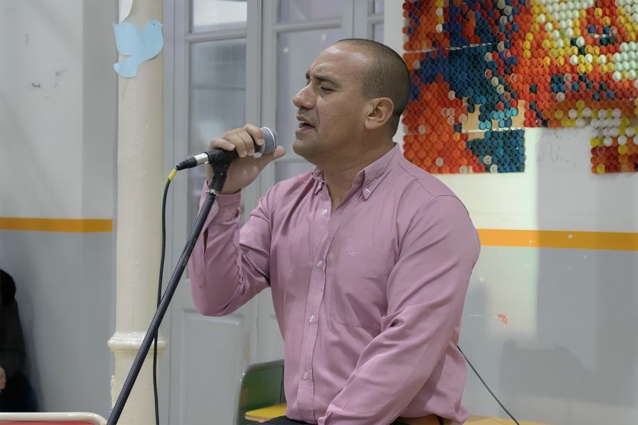 El talento emergente brilló en el ciclo Micrófono Abierto