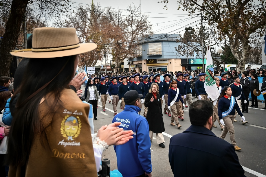 El desfile del 9 de Julio colmó de patriotismo Villa Mercedes
